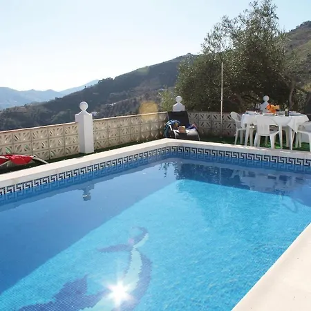 4 Bedroom In Holiday home Archez