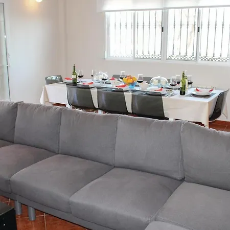 4 Bedroom In Holiday home *